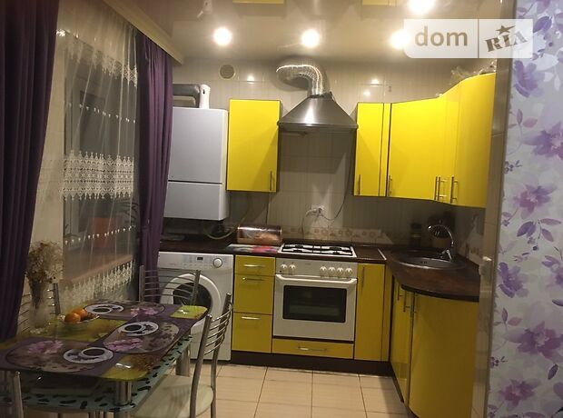 Продаж трикімнатної квартири в Барі фото 1 Продаж трикімнатної квартири в Барі фото 1