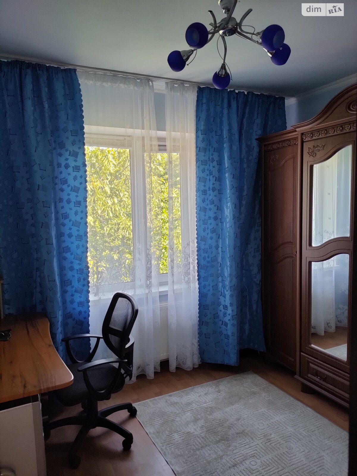 Продаж чотирикімнатної квартири в Баришівці, на вул. Березанська 11, район Баришівка фото 1