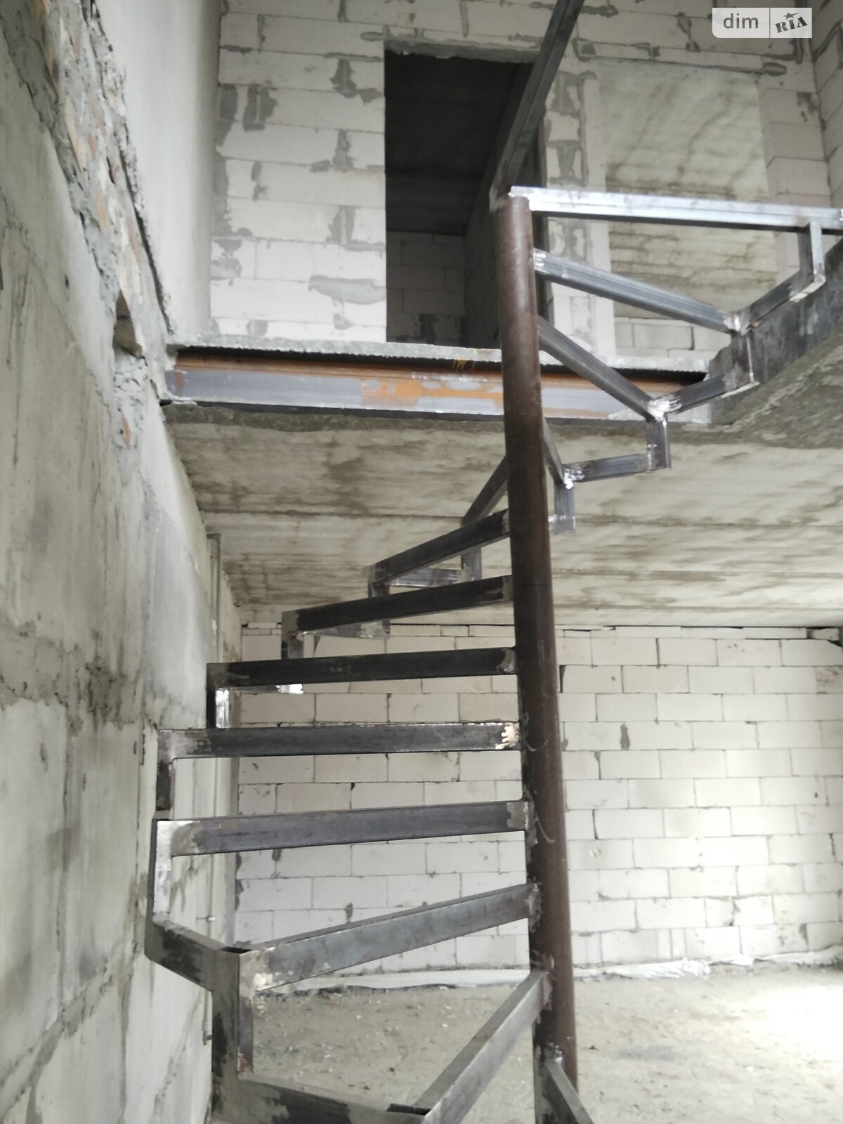 Продажа трехкомнатной квартиры в Байковцах, на ул. Братьев Мисулов 8Г, кв. 2, фото 1 Продажа трехкомнатной квартиры в Байковцах, на ул. Братьев Мисулов 8Г, кв. 2, фото 1