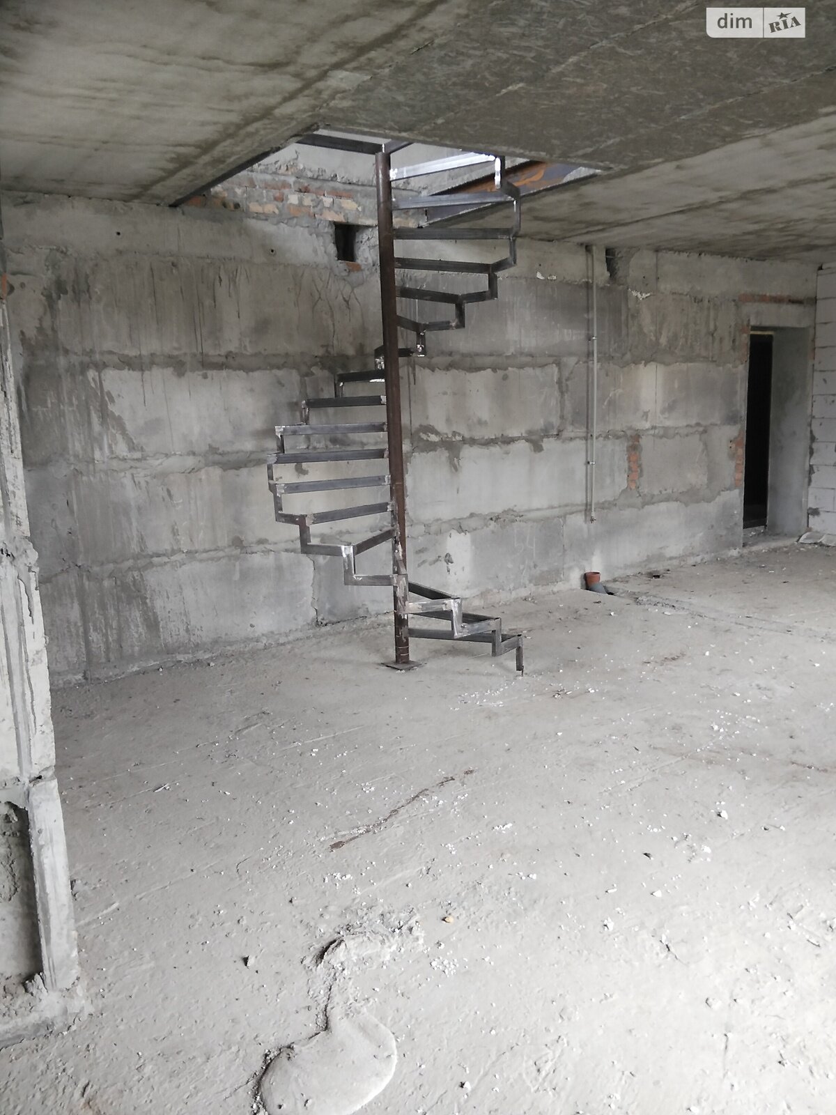 Продажа трехкомнатной квартиры в Байковцах, на ул. Братьев Мисулов 8Г, кв. 2, фото 1 Продажа трехкомнатной квартиры в Байковцах, на ул. Братьев Мисулов 8Г, кв. 2, фото 1