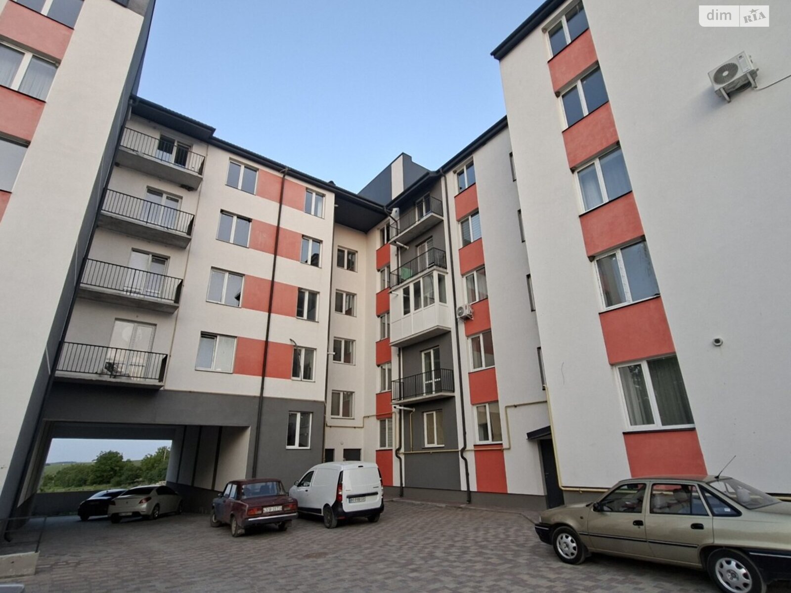 Продаж двокімнатної квартири в Байківці, на вул. Сонячна, район Східний фото 1 Продаж двокімнатної квартири в Байківці, на вул. Сонячна, район Східний фото 1