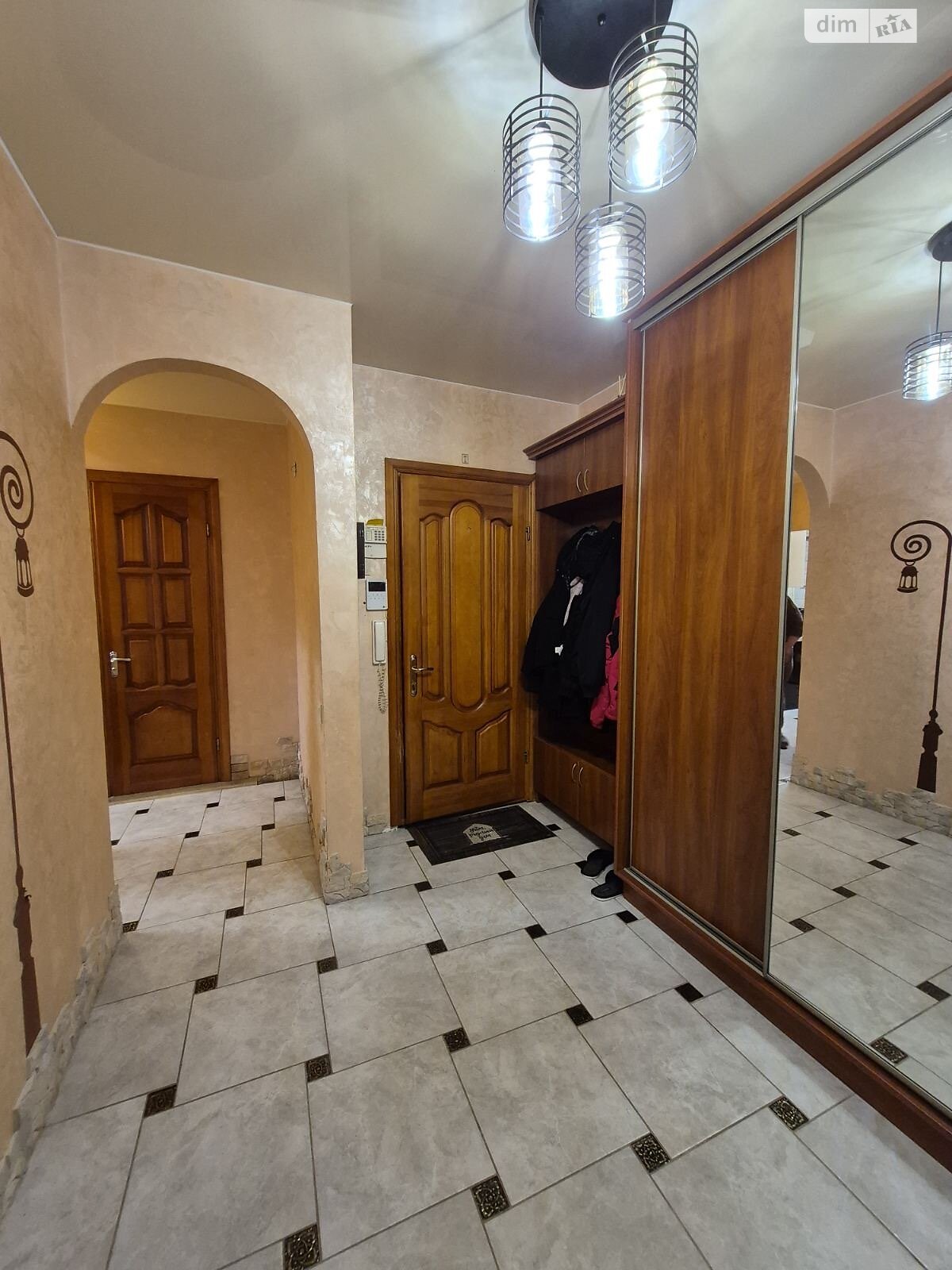 Продаж трикімнатної квартири в Білій Церкві, на вул. Зенітного полку, район 4 мікрорайон фото 1 Продаж трикімнатної квартири в Білій Церкві, на вул. Зенітного полку, район 4 мікрорайон фото 1