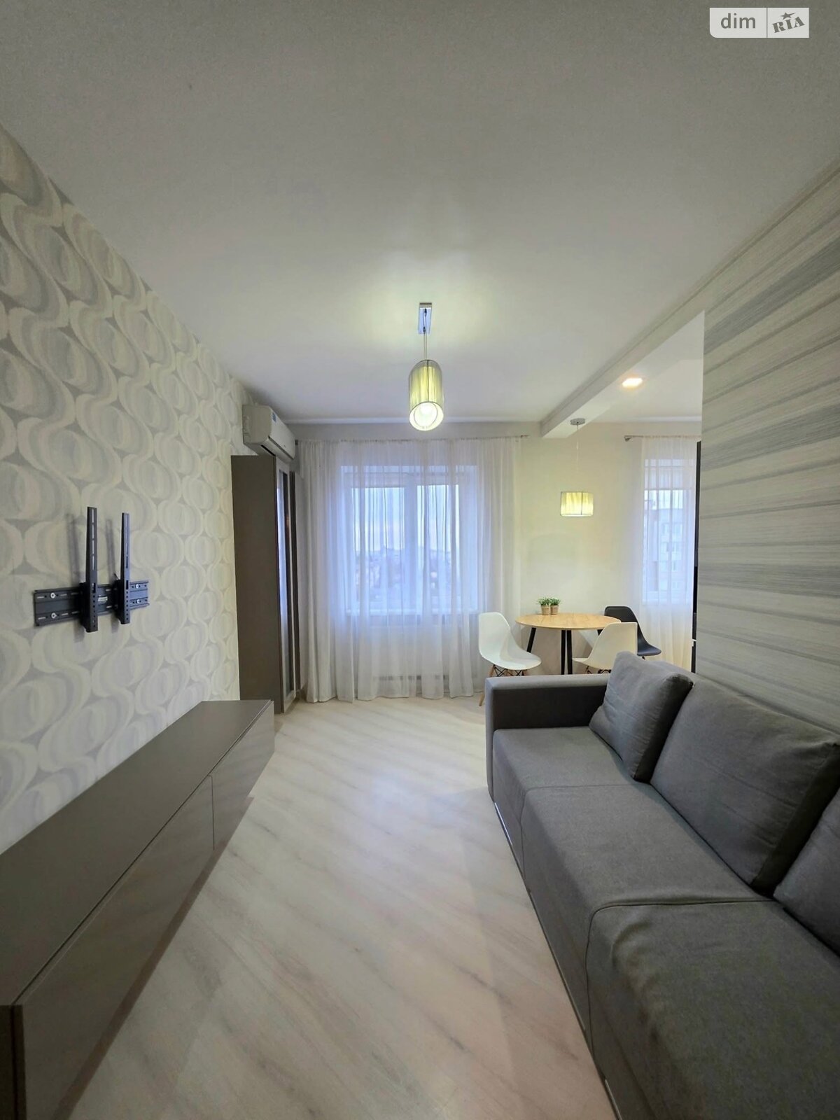 Продажа трехкомнатной квартиры в Белой Церкви, на ул. Василия Стуса, район ДНС фото 1