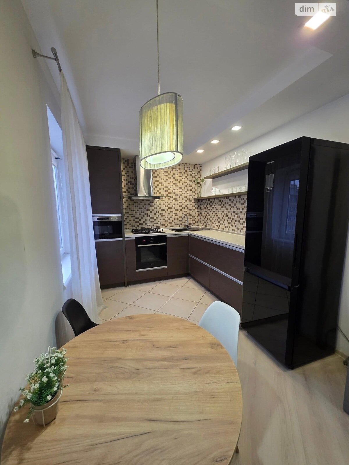 Продажа трехкомнатной квартиры в Белой Церкви, на ул. Василия Стуса, район ДНС фото 1