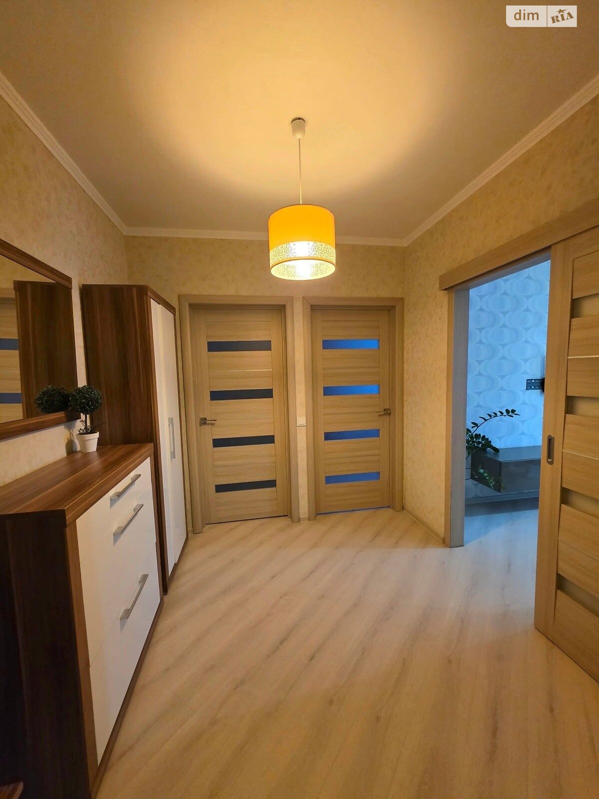 Продажа трехкомнатной квартиры в Белой Церкви, на ул. Василия Стуса, район ДНС фото 1