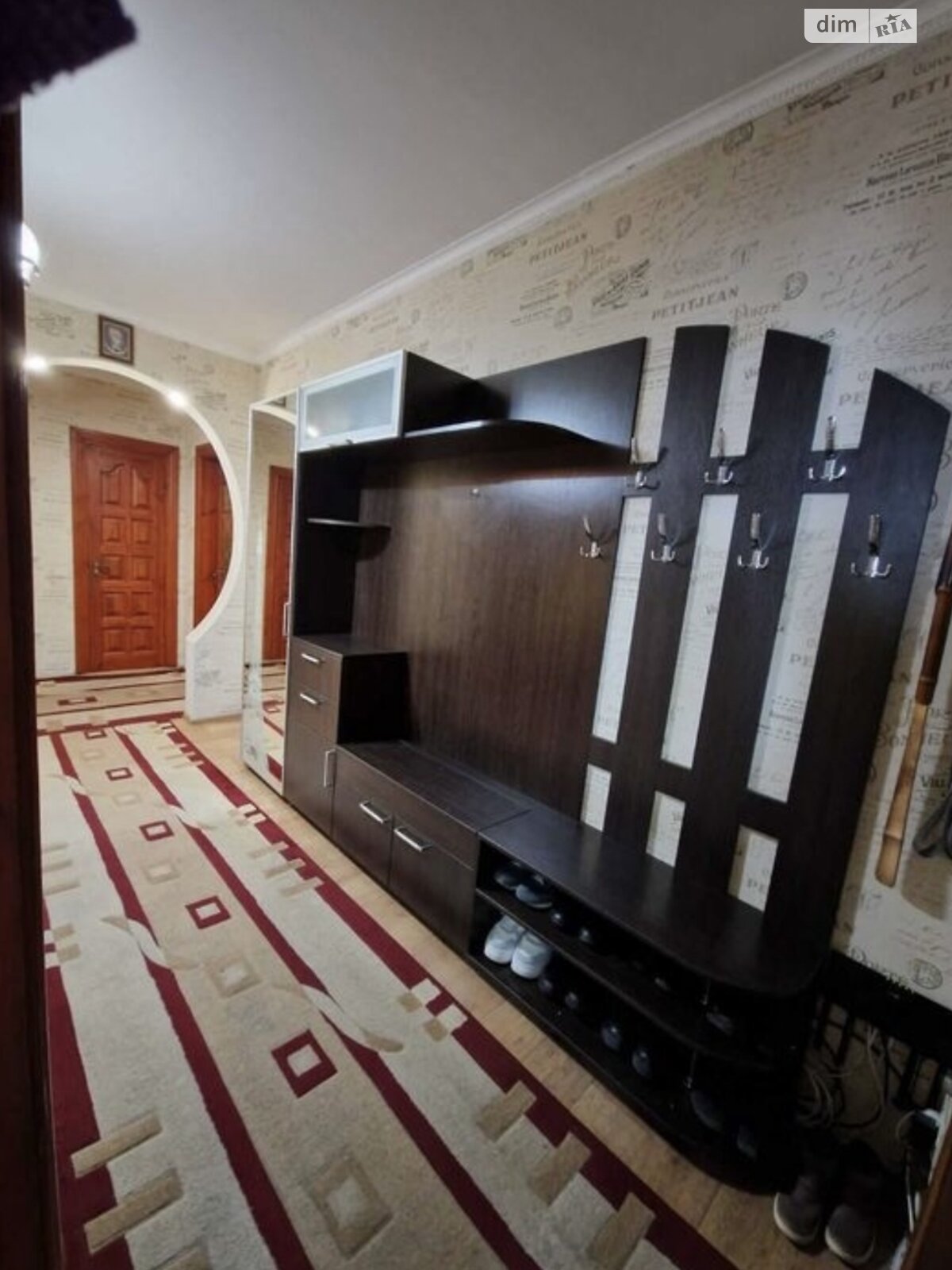 Продажа трехкомнатной квартиры в Белой Церкви, на ул. Фастовская 24, фото 1 Продажа трехкомнатной квартиры в Белой Церкви, на ул. Фастовская 24, фото 1