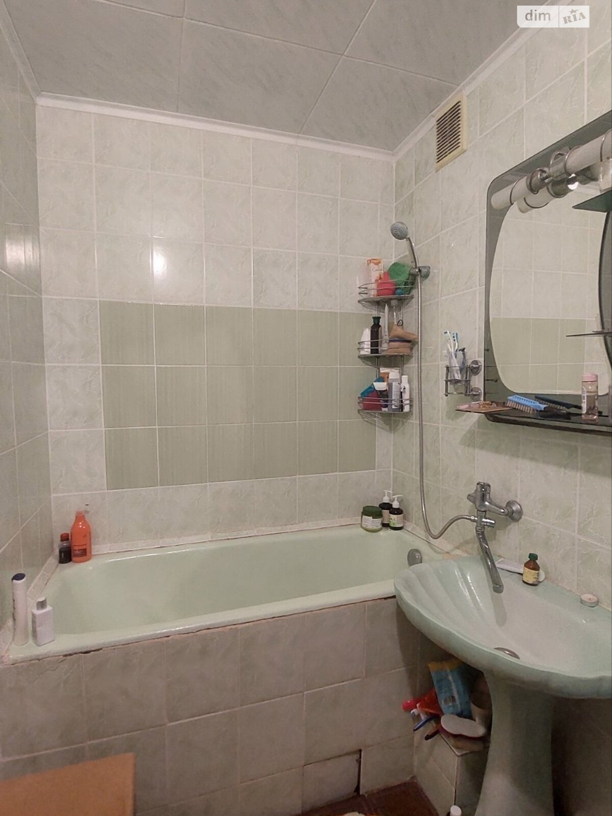 Продажа трехкомнатной квартиры в Белой Церкви, на ул. Гаек 270, фото 1 Продажа трехкомнатной квартиры в Белой Церкви, на ул. Гаек 270, фото 1