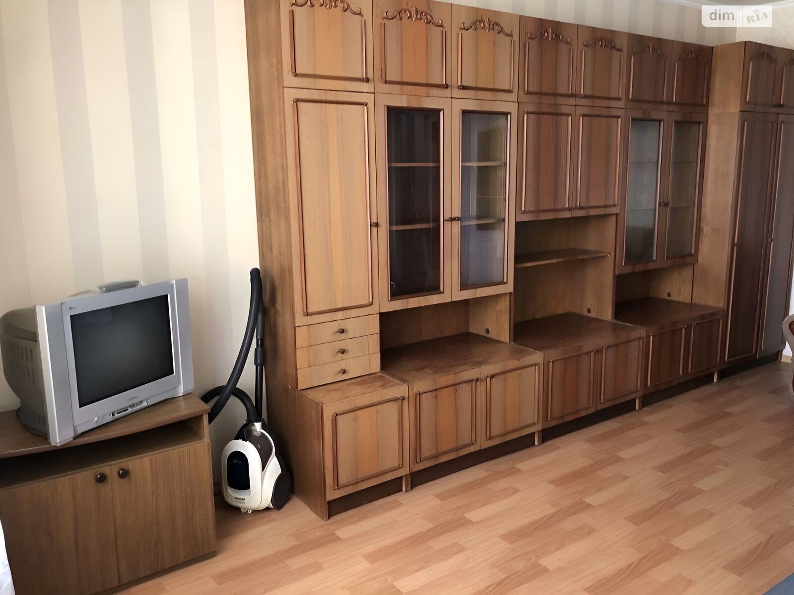 Продажа однокомнатной квартиры в Белой Церкви, на ул. Василия Симоненко 4, район Ж-д посёлок фото 1 Продажа однокомнатной квартиры в Белой Церкви, на ул. Василия Симоненко 4, район Ж-д посёлок фото 1