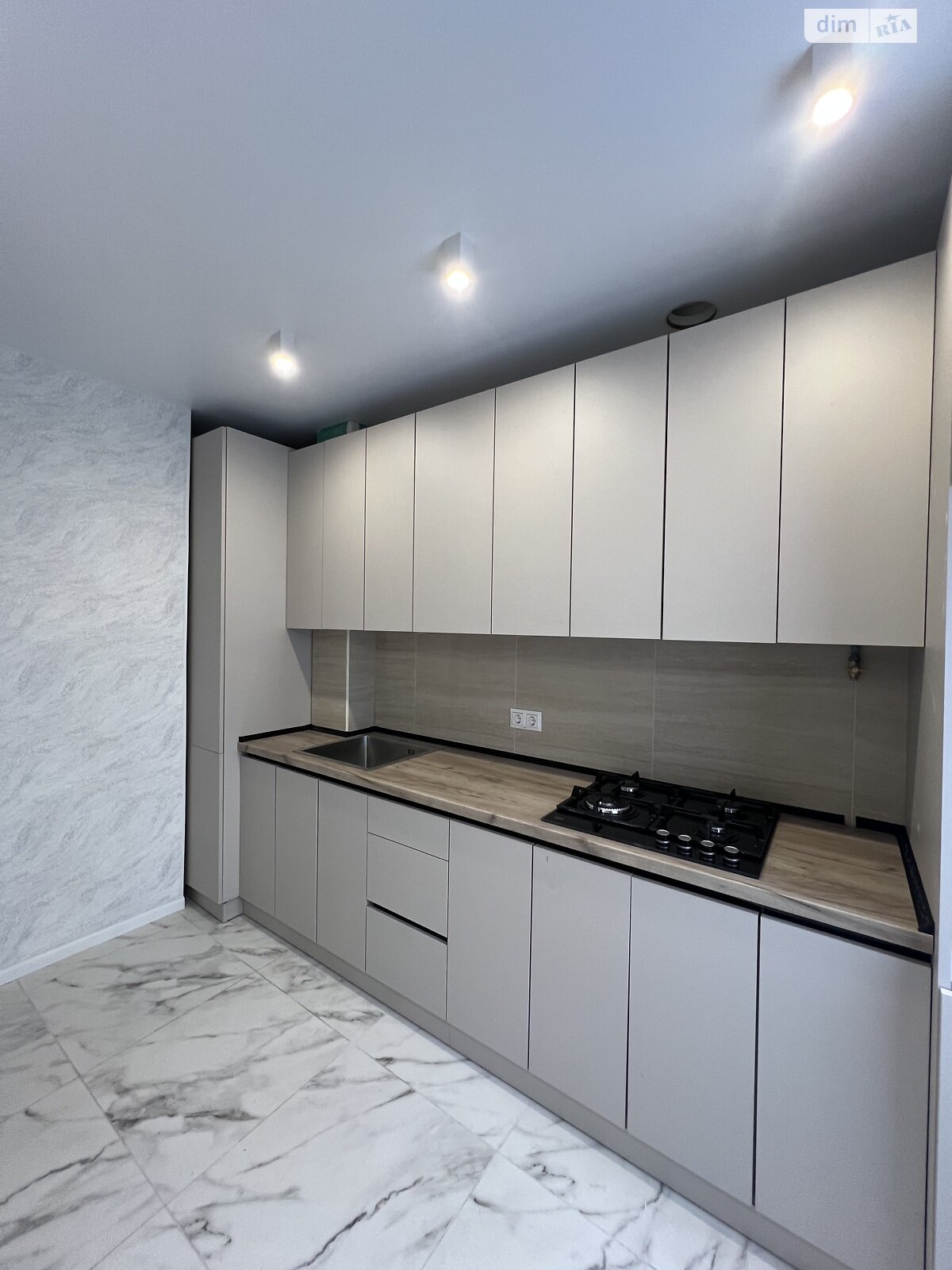 Продажа трехкомнатной квартиры в Белой Церкви, на шоссе Сквирское 216А, район Клиника фото 1 Продажа трехкомнатной квартиры в Белой Церкви, на шоссе Сквирское 216А, район Клиника фото 1