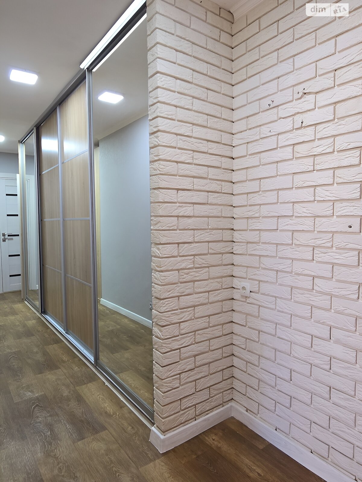 Продажа трехкомнатной квартиры в Белой Церкви, на ул. Ставищанская 128, район Песчаный фото 1 Продажа трехкомнатной квартиры в Белой Церкви, на ул. Ставищанская 128, район Песчаный фото 1