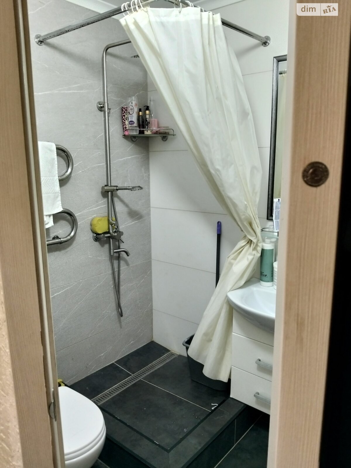 Продаж трикімнатної квартири в Білій Церкві, на вул. Волонтерська, район Піонерська фото 1