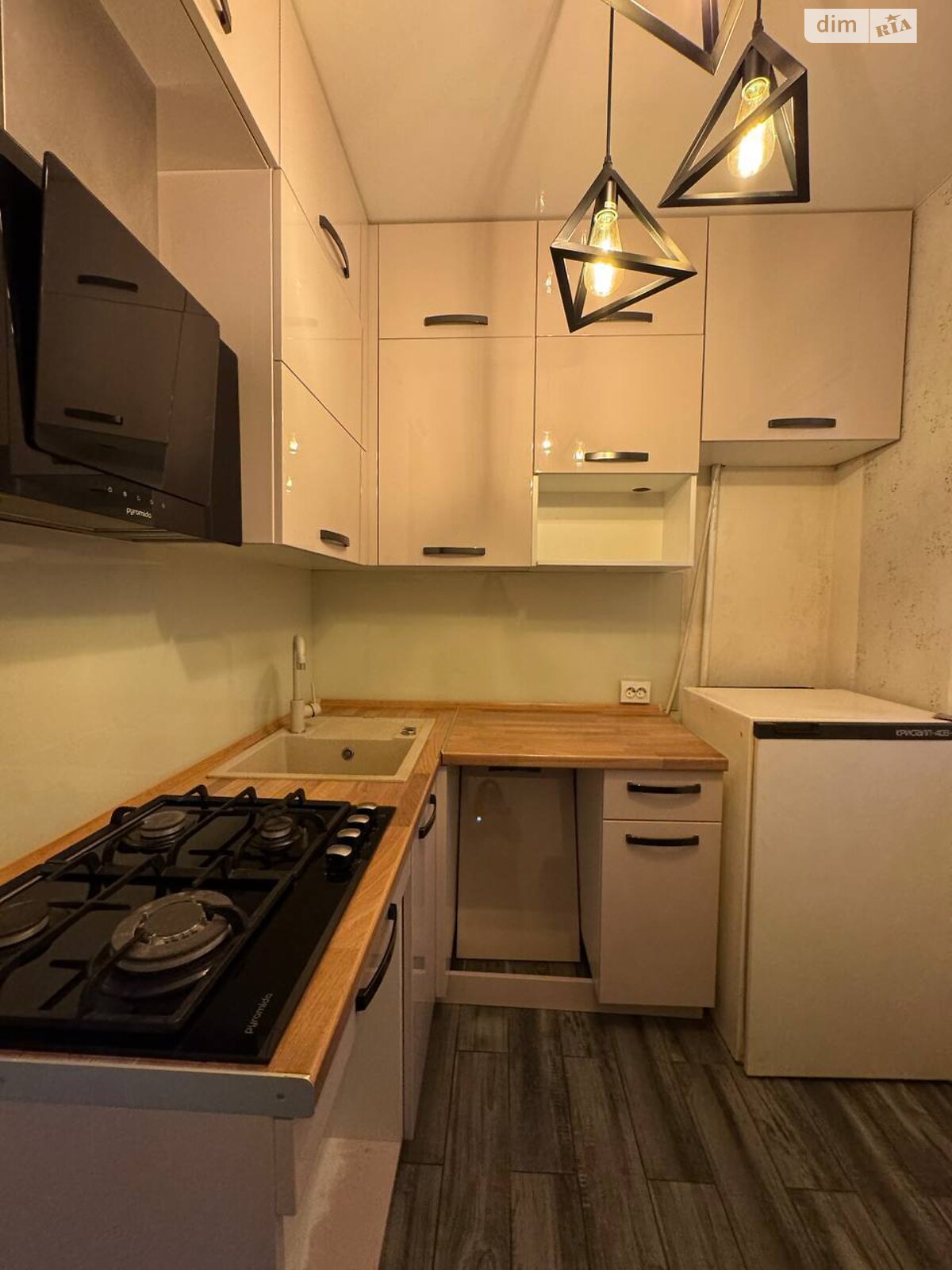 Продажа трехкомнатной квартиры в Белой Церкви, на ул. Волонтерская 14, район Пионерская фото 1