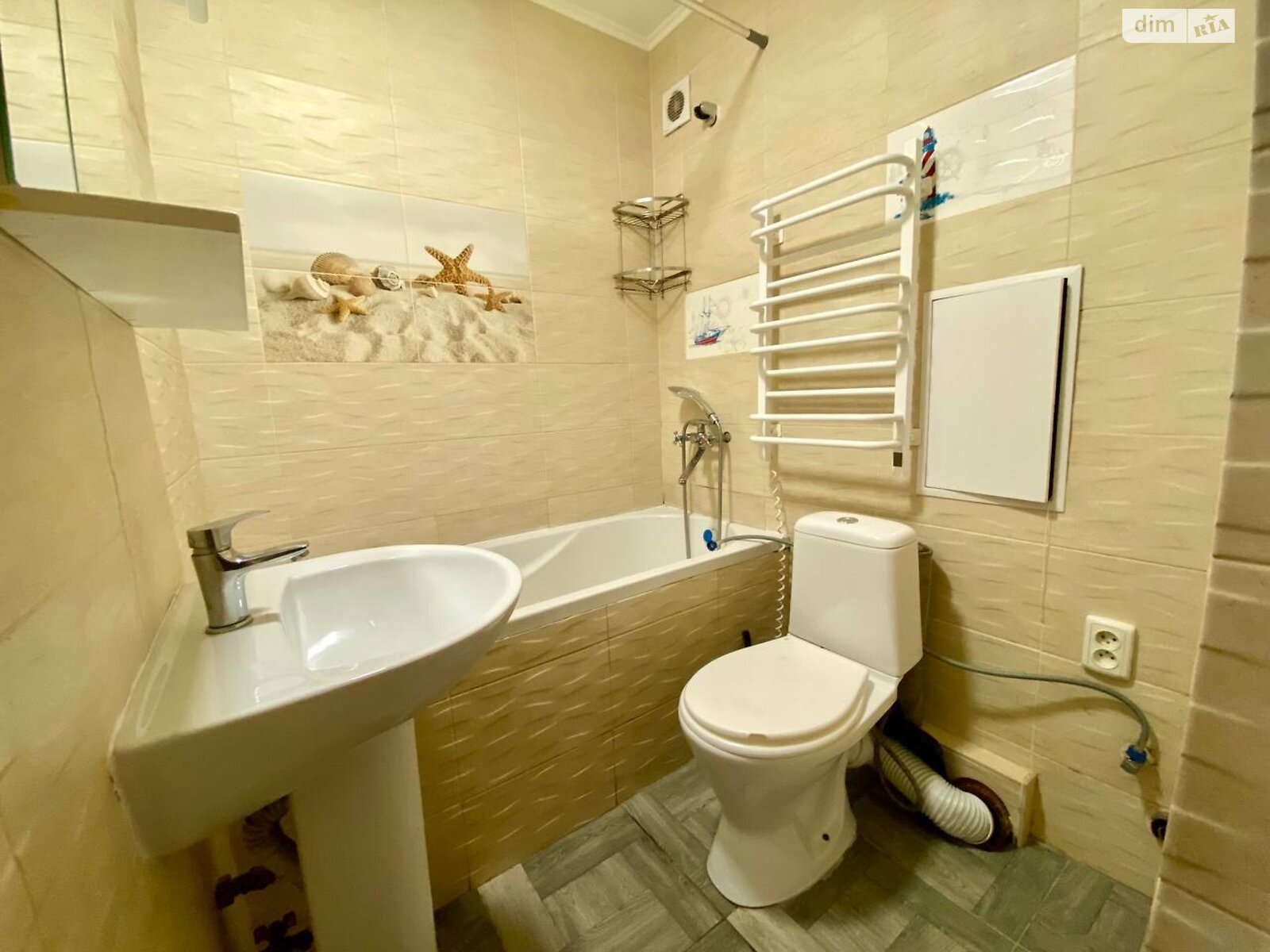 Продажа двухкомнатной квартиры в Белой Церкви, на пл. Январского Прорыва, район Пионерская фото 1 Продажа двухкомнатной квартиры в Белой Церкви, на пл. Январского Прорыва, район Пионерская фото 1