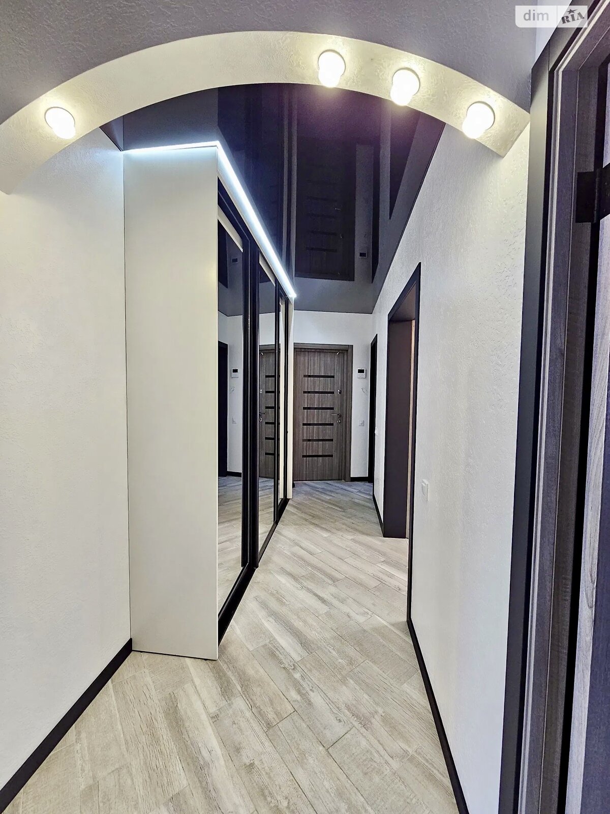 Продаж трикімнатної квартири в Білій Церкві, на вул. Курсова 35, район Центр фото 1 Продаж трикімнатної квартири в Білій Церкві, на вул. Курсова 35, район Центр фото 1
