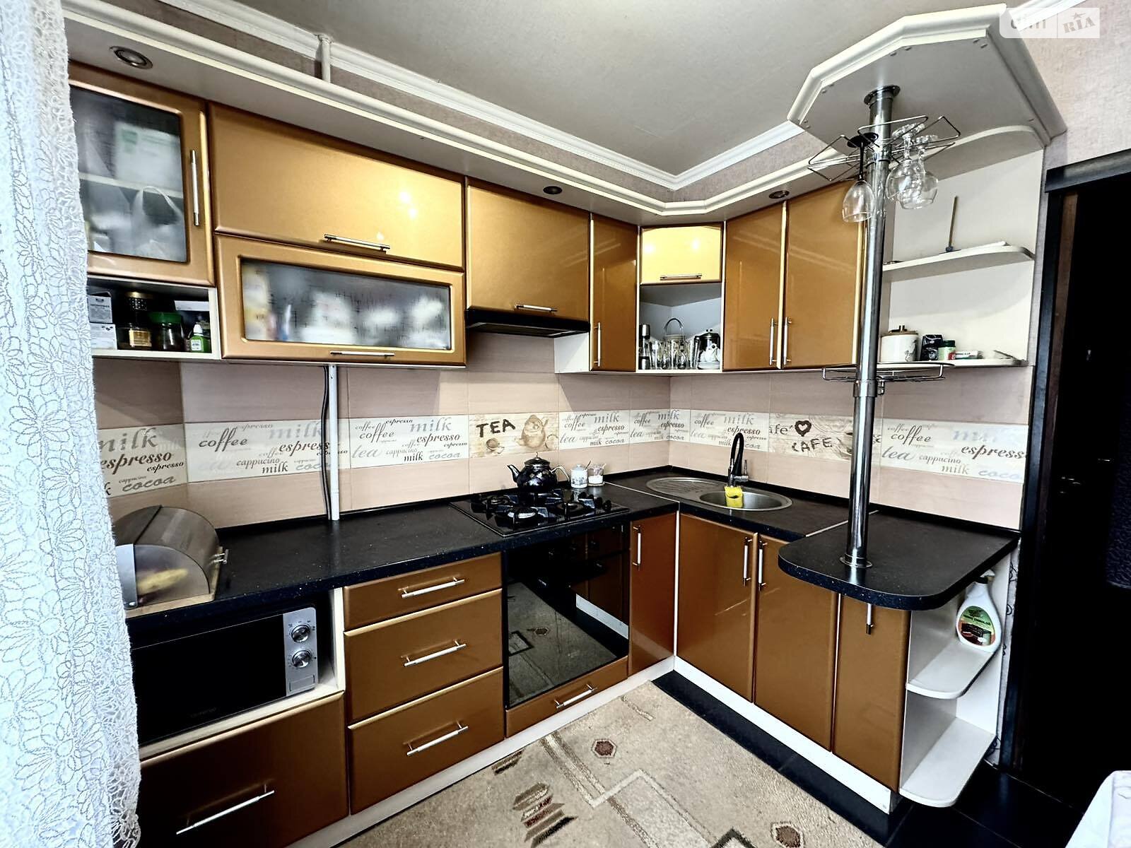 Продажа трехкомнатной квартиры в Белой Церкви, на ул. Петра Калнышевского 13, район Центр фото 1 Продажа трехкомнатной квартиры в Белой Церкви, на ул. Петра Калнышевского 13, район Центр фото 1