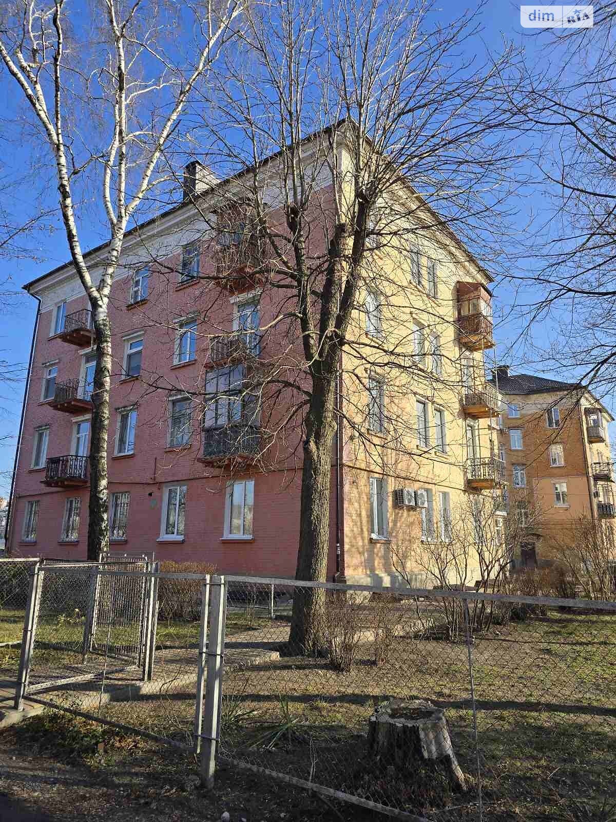 Продаж трикімнатної квартири в Білій Церкві, на пл. Торгова 1/11, район Центр фото 1 Продаж трикімнатної квартири в Білій Церкві, на пл. Торгова 1/11, район Центр фото 1