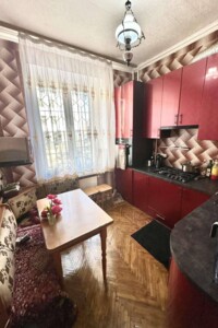Продажа трехкомнатной квартиры в Белой Церкви, на пл. Торговая, район Центр фото 2