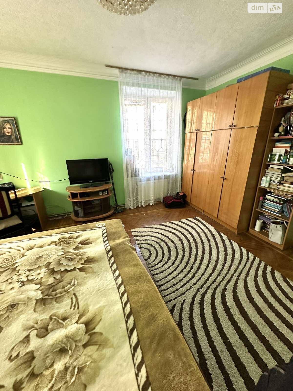 Продажа трехкомнатной квартиры в Белой Церкви, на пл. Торговая, район Центр фото 1 Продажа трехкомнатной квартиры в Белой Церкви, на пл. Торговая, район Центр фото 1