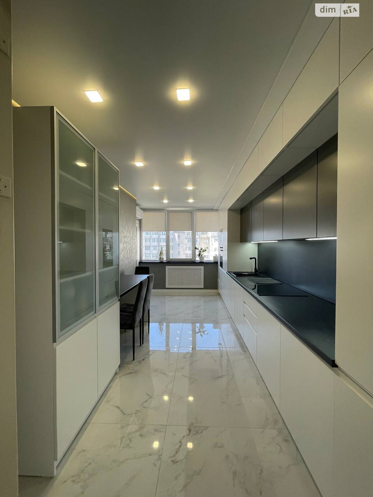 Продажа трехкомнатной квартиры в Белой Церкви, на бул. Александрийский 99, район Вокзальная фото 1