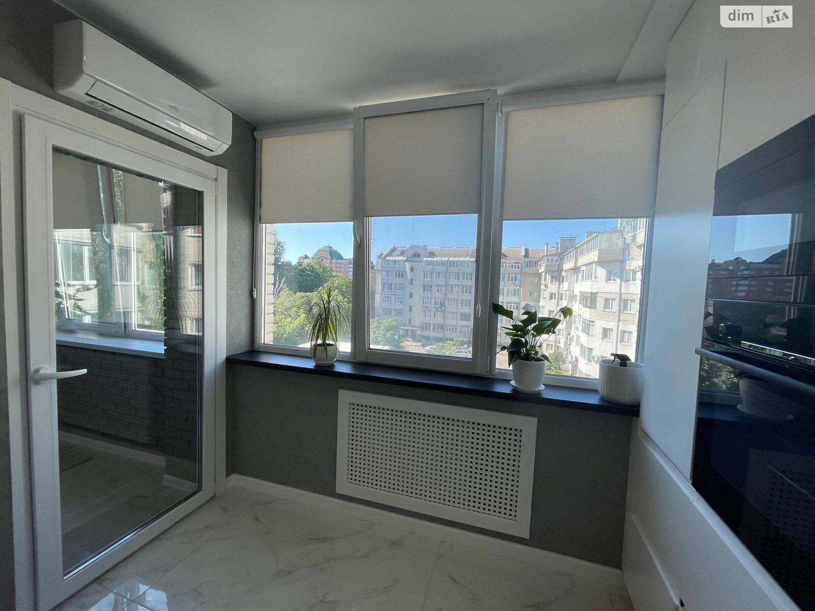 Продажа трехкомнатной квартиры в Белой Церкви, на бул. Александрийский 99, район Вокзальная фото 1