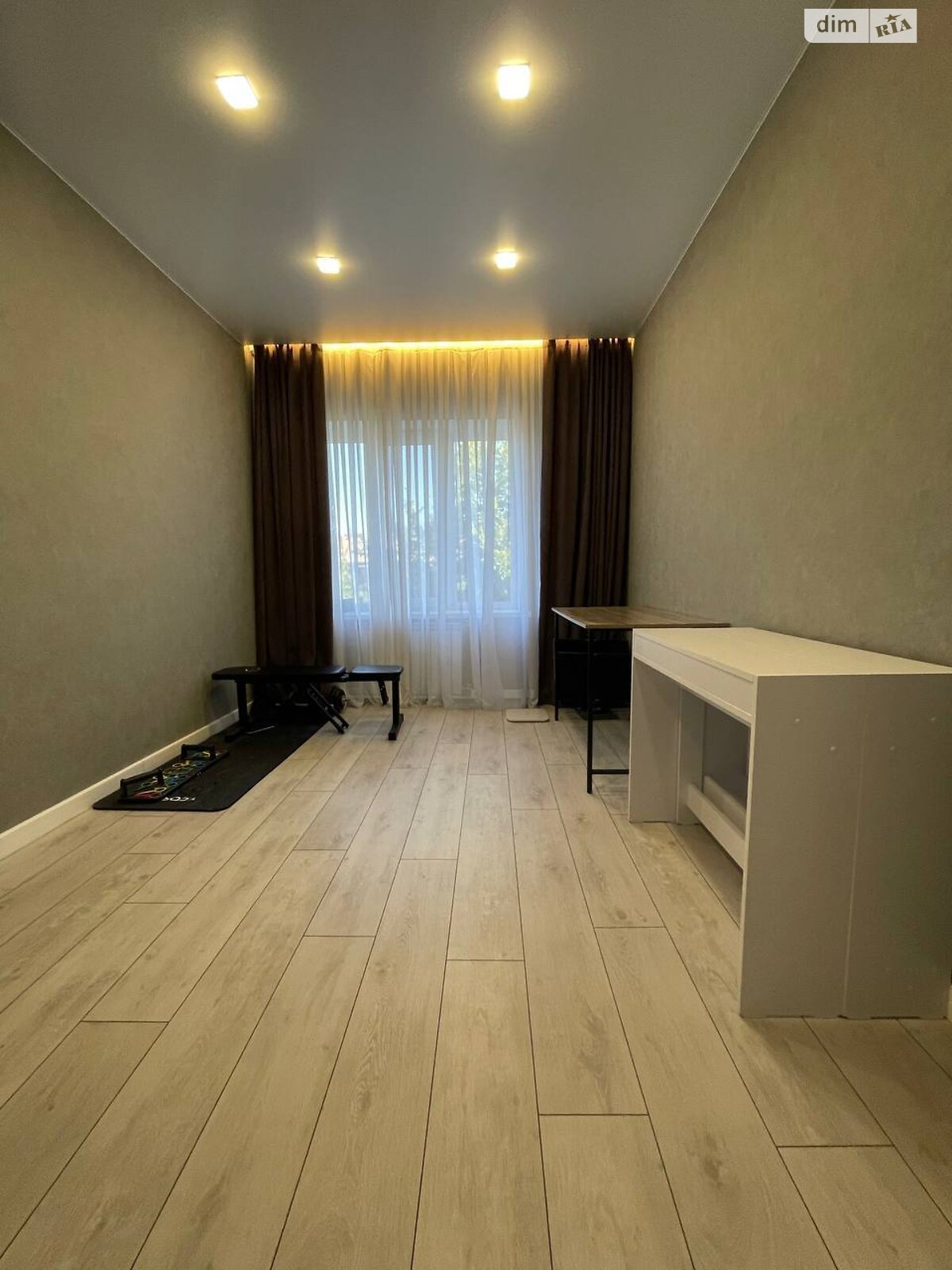 Продажа трехкомнатной квартиры в Белой Церкви, на бул. Александрийский 99, район Вокзальная фото 1