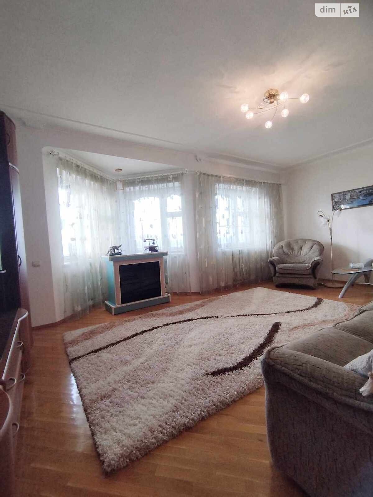 Продаж трикімнатної квартири в Білій Церкві, на бул. Олександрійський 99, район Вокзальна фото 1 Продаж трикімнатної квартири в Білій Церкві, на бул. Олександрійський 99, район Вокзальна фото 1
