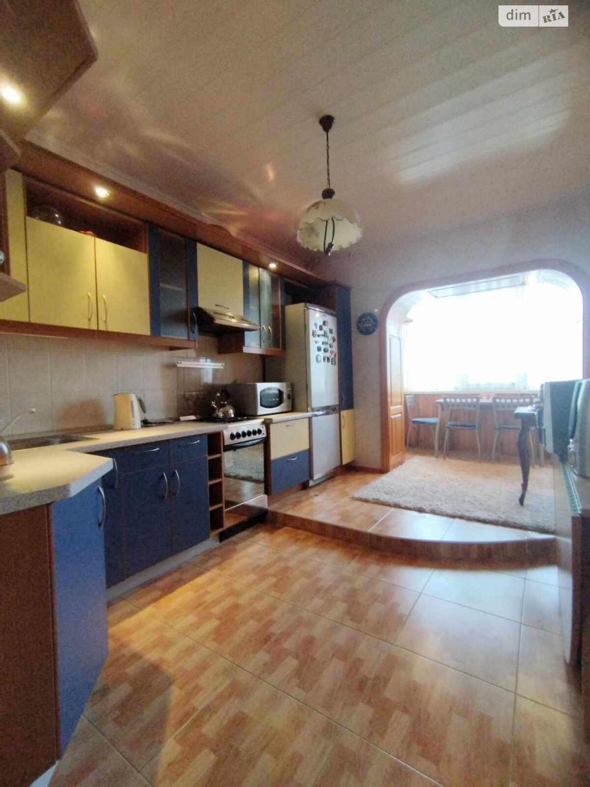 Продаж трикімнатної квартири в Білій Церкві, на бул. Олександрійський 99, район Вокзальна фото 1 Продаж трикімнатної квартири в Білій Церкві, на бул. Олександрійський 99, район Вокзальна фото 1