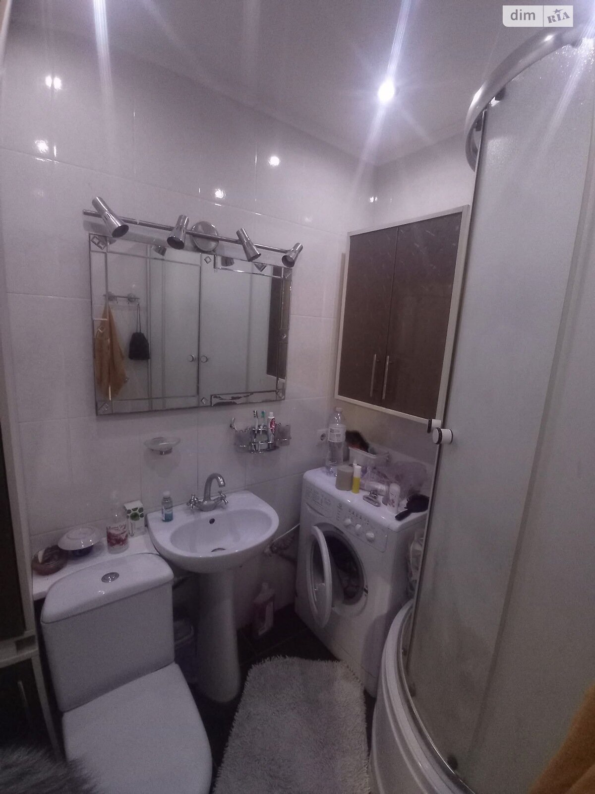 Продажа трехкомнатной квартиры в Белой Церкви, на 1-й пер. Курсовой, район Вокзальная фото 1 Продажа трехкомнатной квартиры в Белой Церкви, на 1-й пер. Курсовой, район Вокзальная фото 1