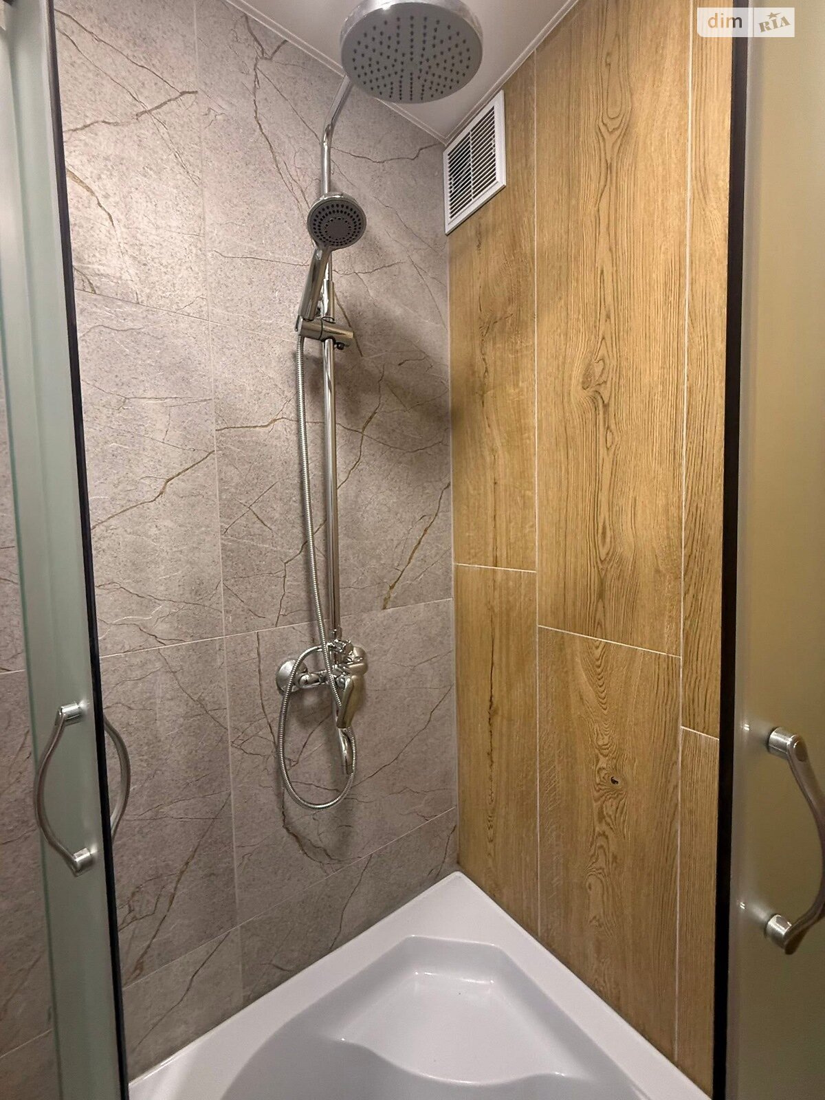 Продажа двухкомнатной квартиры в Белой Церкви, на 1-й пер. Курсовой, район Вокзальная фото 1