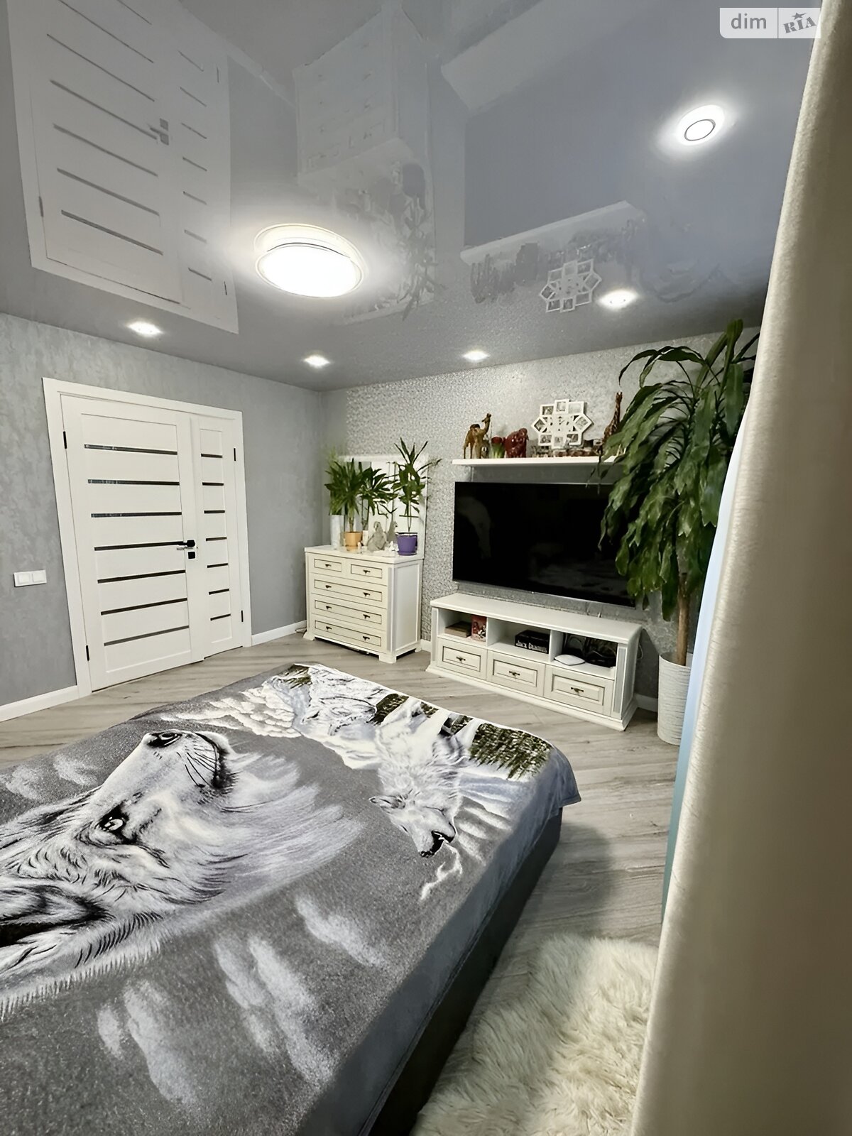 Продажа трехкомнатной квартиры в Белой Церкви, на ул. Партизанская, район Вокзальная фото 1 Продажа трехкомнатной квартиры в Белой Церкви, на ул. Партизанская, район Вокзальная фото 1