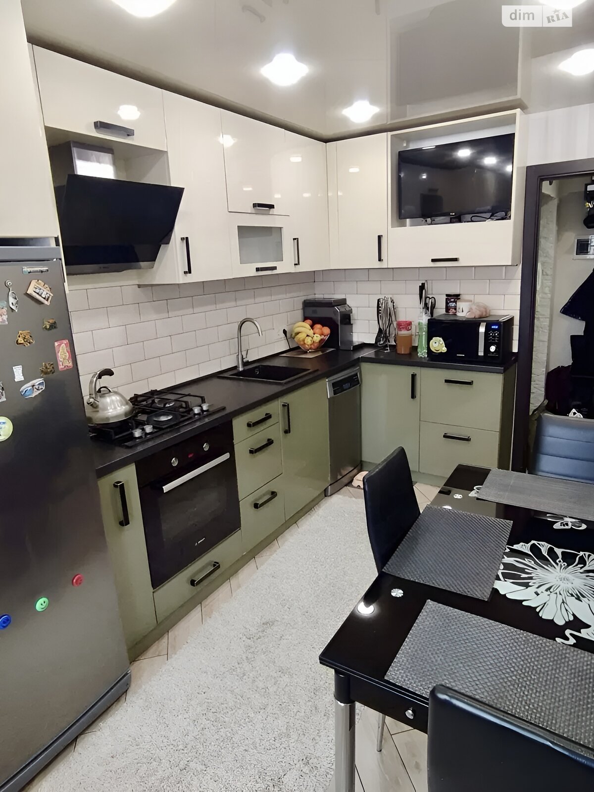 Продажа трехкомнатной квартиры в Белой Церкви, на ул. Партизанская, район Вокзальная фото 1 Продажа трехкомнатной квартиры в Белой Церкви, на ул. Партизанская, район Вокзальная фото 1