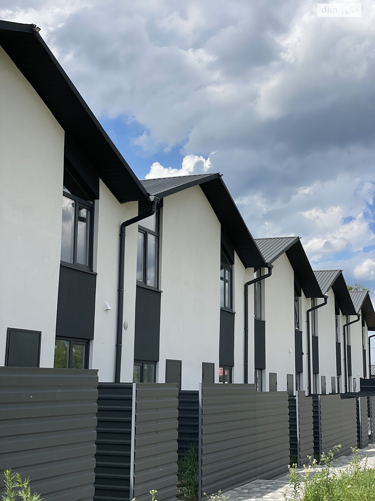 Продажа двухкомнатной квартиры в Белогородке, на ул. Казацкая 35А, район Демеевка фото 1 Продажа двухкомнатной квартиры в Белогородке, на ул. Казацкая 35А, район Демеевка фото 1