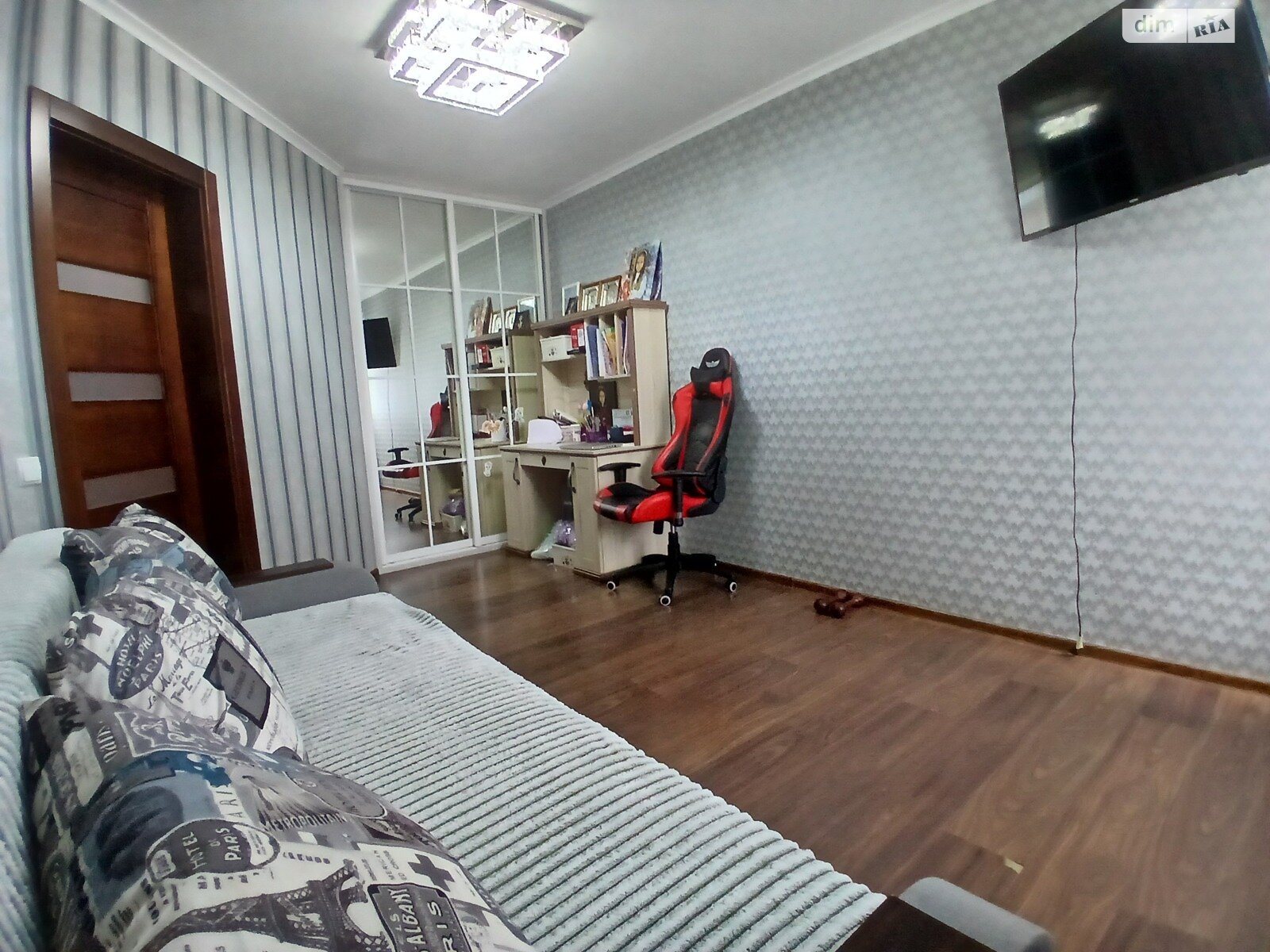 Продажа однокомнатной квартиры в Белогородке, на ул. Школьная, фото 1 Продажа однокомнатной квартиры в Белогородке, на ул. Школьная, фото 1