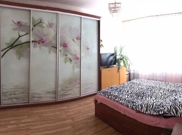 Продаж трикімнатної квартири в Бердичеві, на Європейська 20, район Центр фото 1 Продаж трикімнатної квартири в Бердичеві, на Європейська 20, район Центр фото 1