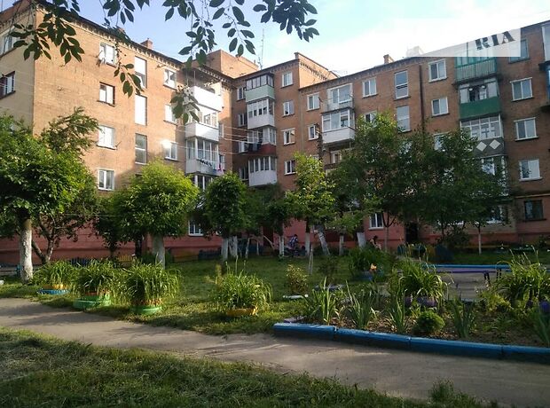 Продажа четырехкомнатной квартиры в Бердичеве, на Соборна фото 1 Продажа четырехкомнатной квартиры в Бердичеве, на Соборна фото 1