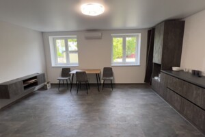 Продаж двокімнатної квартири в Береговому, на вул. Хмельницького, район Берегово фото 2