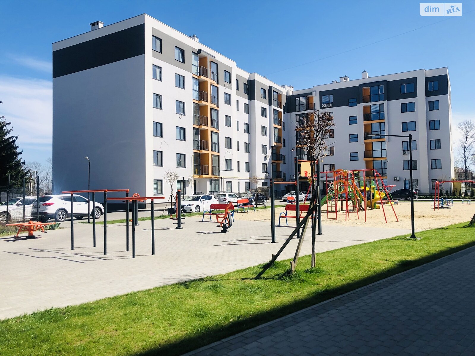 Продаж двокімнатної квартири в Березині, на вул. Райдужна, фото 1 Продаж двокімнатної квартири в Березині, на вул. Райдужна, фото 1
