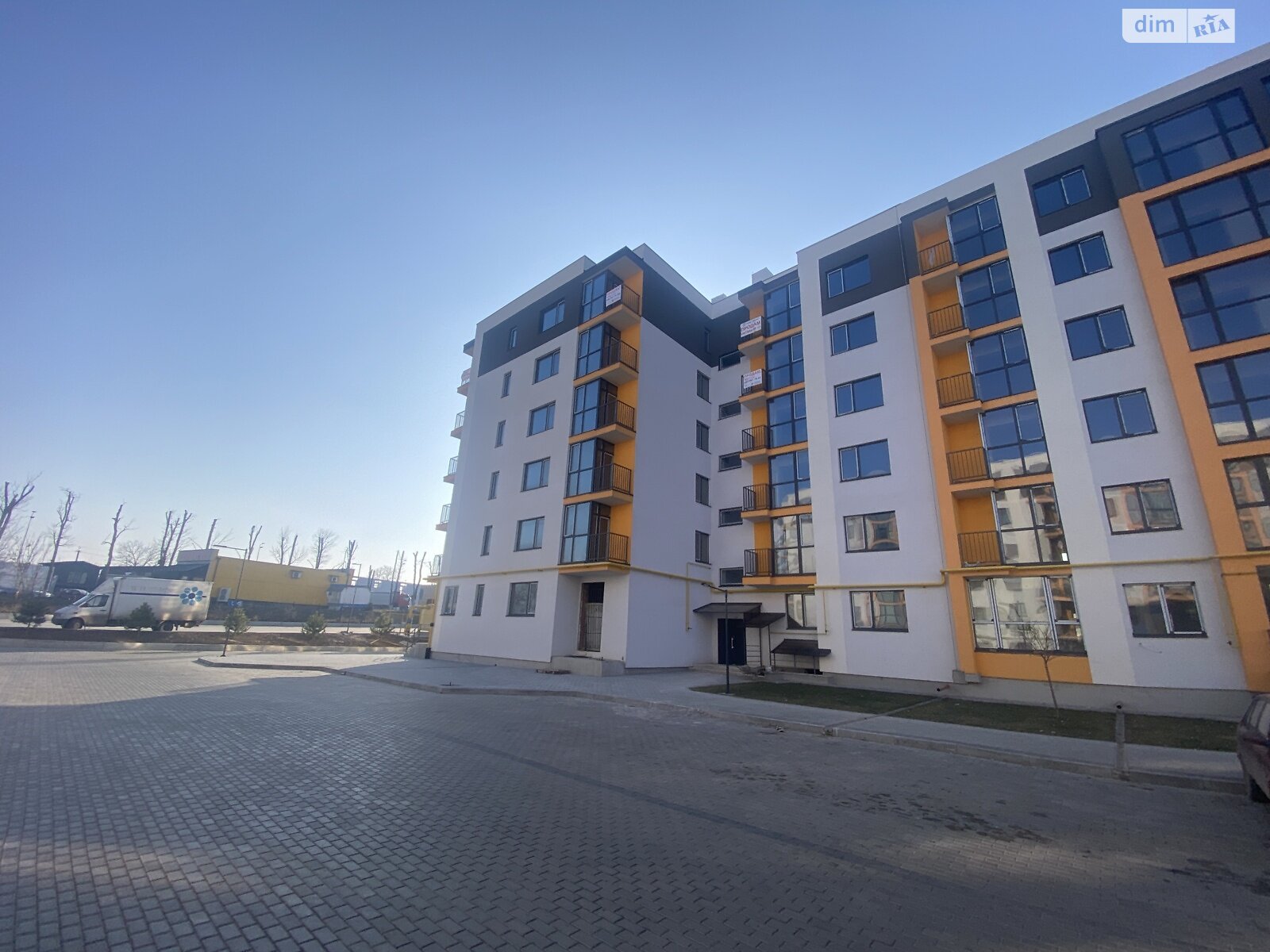 Продаж двокімнатної квартири в Березині, на вул. Райдужна 101, фото 1 Продаж двокімнатної квартири в Березині, на вул. Райдужна 101, фото 1