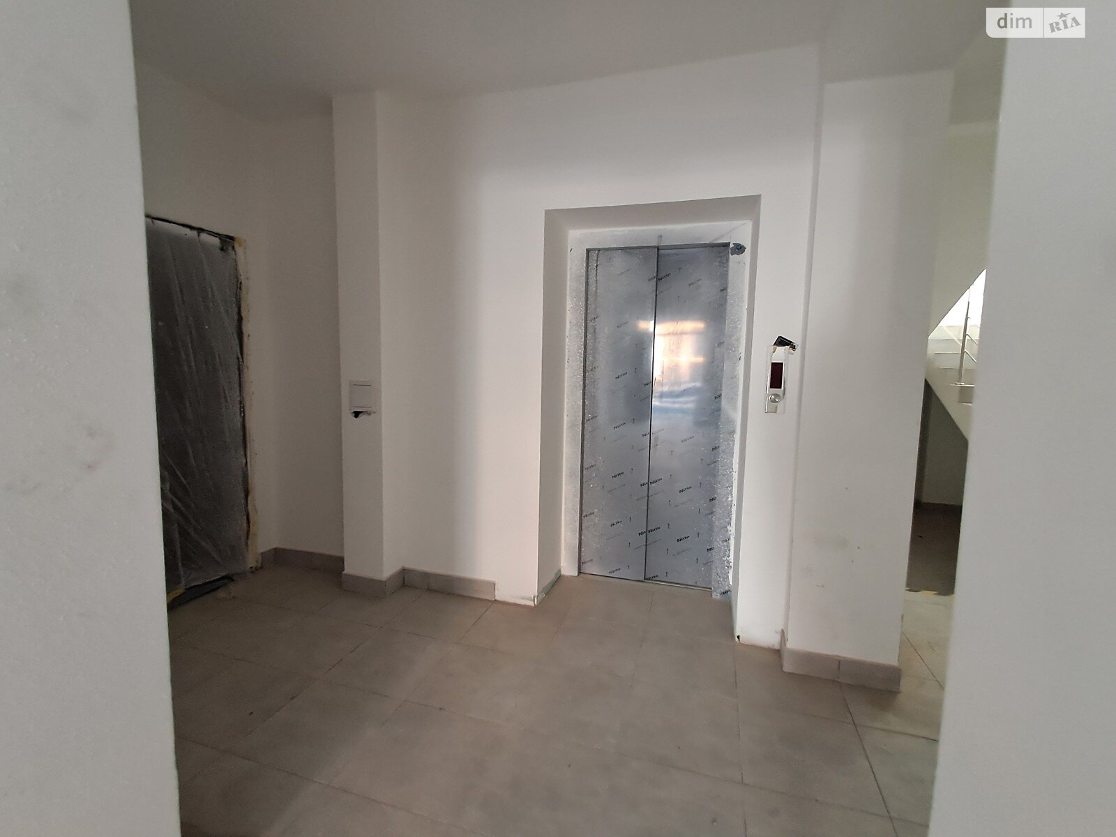 Продаж однокімнатної квартири в Березині, на вул. Райдужна 101, кв. 77, фото 1 Продаж однокімнатної квартири в Березині, на вул. Райдужна 101, кв. 77, фото 1