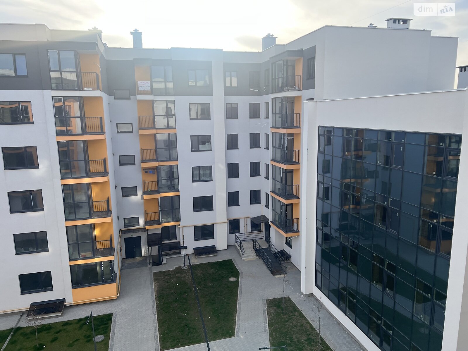 Продаж двокімнатної квартири в Березині, на вул. Райдужна 101, фото 1 Продаж двокімнатної квартири в Березині, на вул. Райдужна 101, фото 1