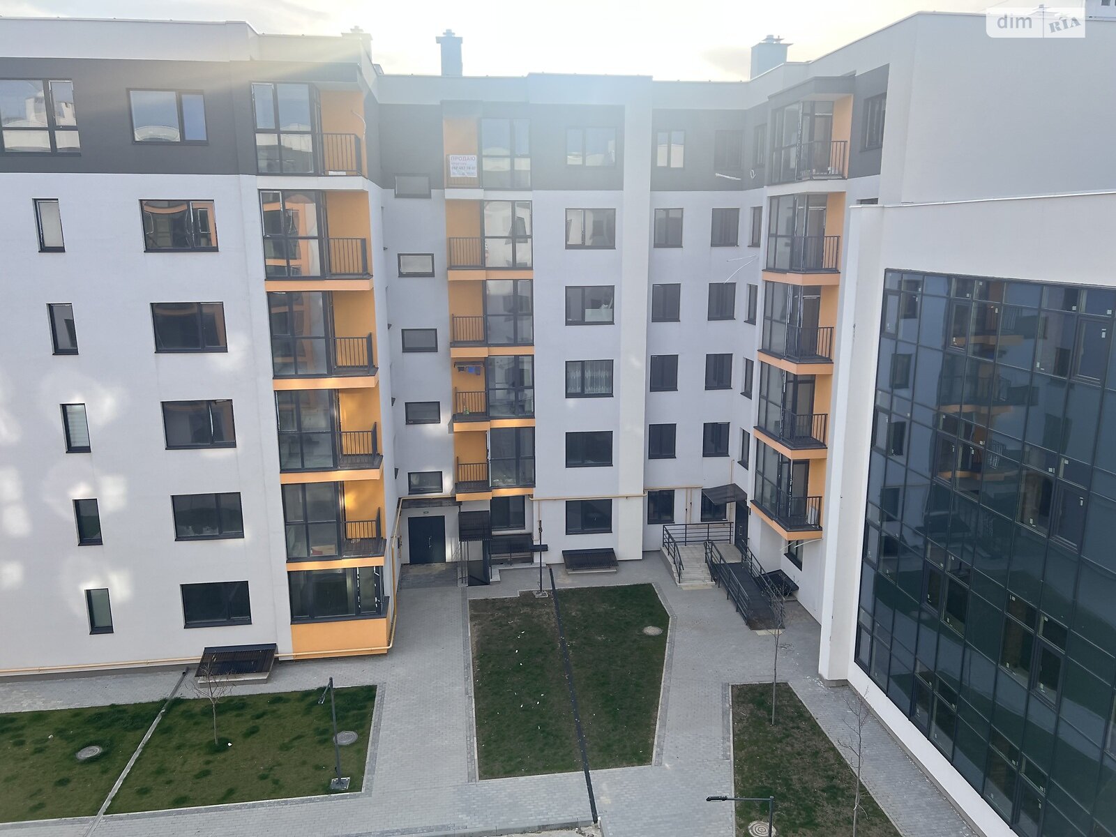 Продаж двокімнатної квартири в Березині, на вул. Райдужна 101, фото 1 Продаж двокімнатної квартири в Березині, на вул. Райдужна 101, фото 1