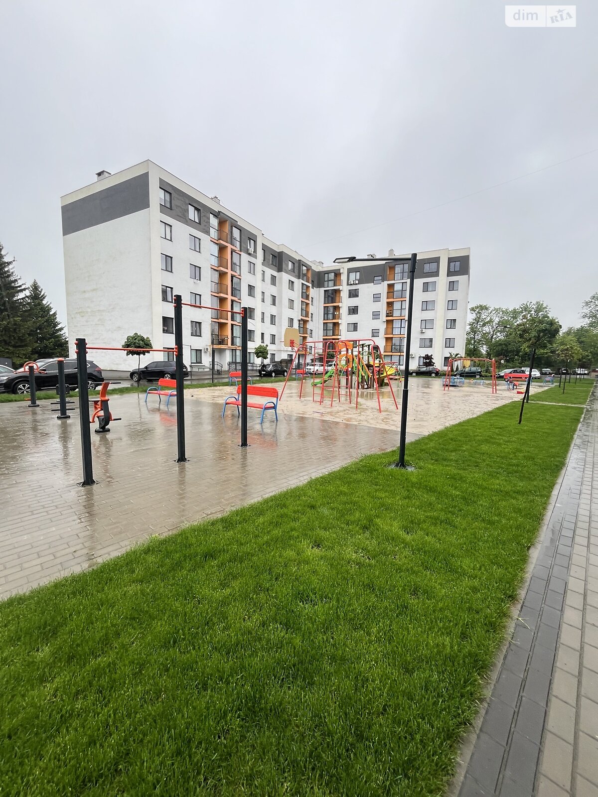 Продаж двокімнатної квартири в Березині, на вул. Райдужна 102, фото 1 Продаж двокімнатної квартири в Березині, на вул. Райдужна 102, фото 1