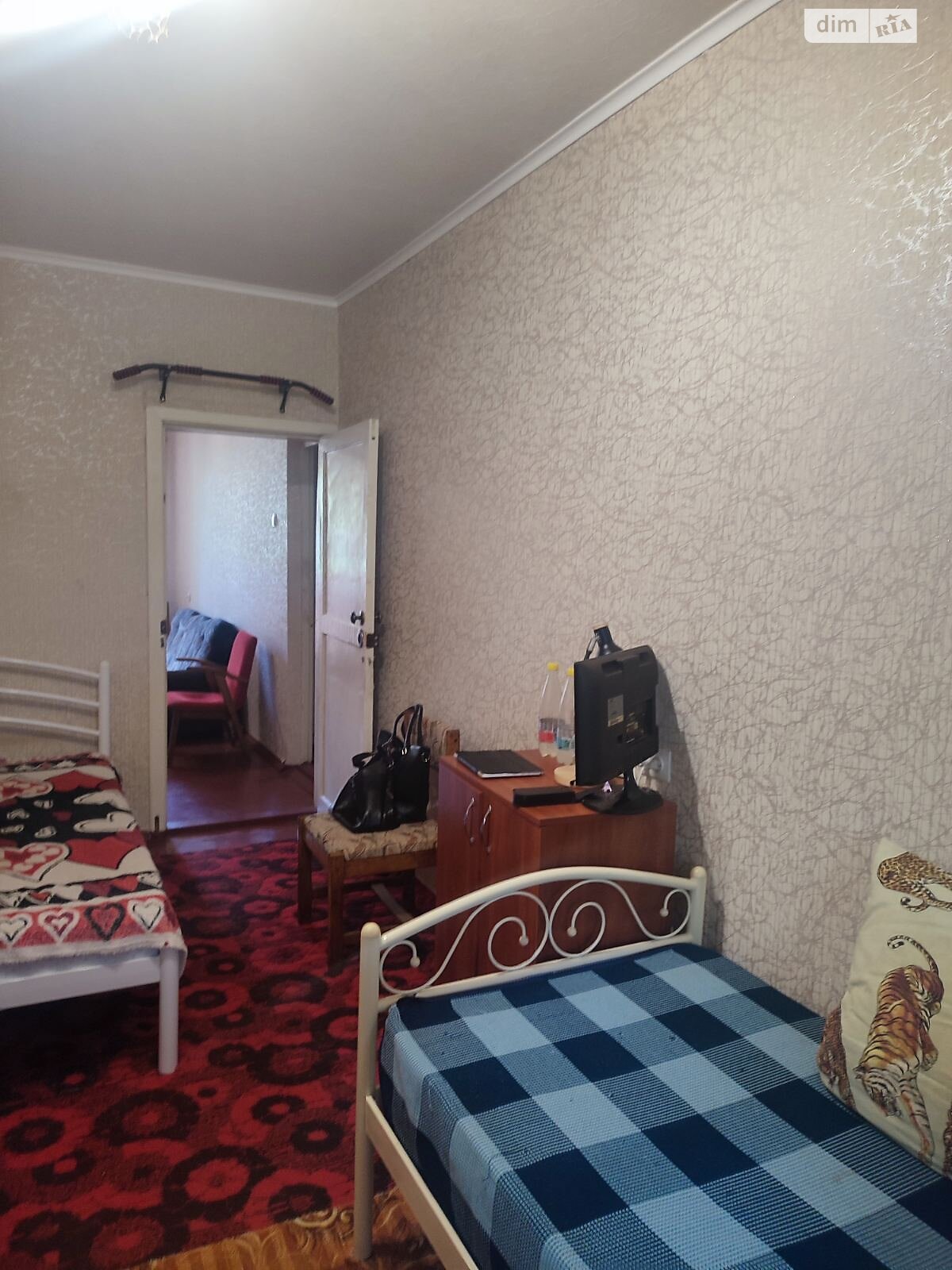 Продажа трехкомнатной квартиры в Березовском, на мас. Берминводы 1, фото 1 Продажа трехкомнатной квартиры в Березовском, на мас. Берминводы 1, фото 1
