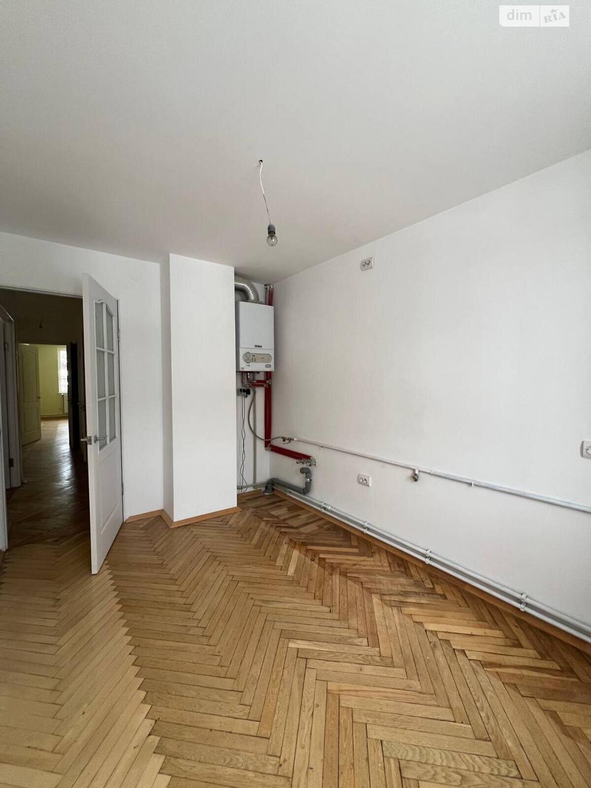 Продажа трехкомнатной квартиры в Бобрке, на ул. Галицкая 125, фото 1