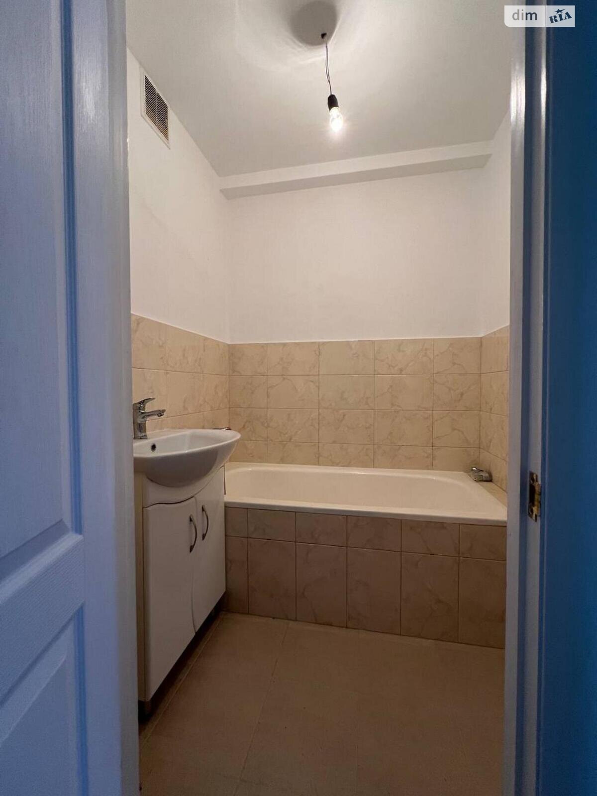 Продажа трехкомнатной квартиры в Бобрке, на ул. Галицкая 125, фото 1