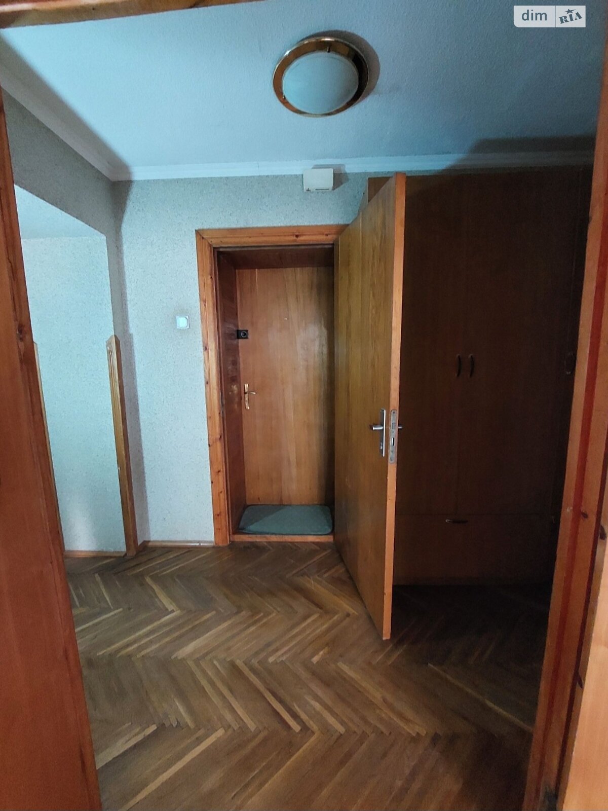 Продаж трикімнатної квартири в Бориславі, на вул. Коваліва 44, район Борислав фото 1