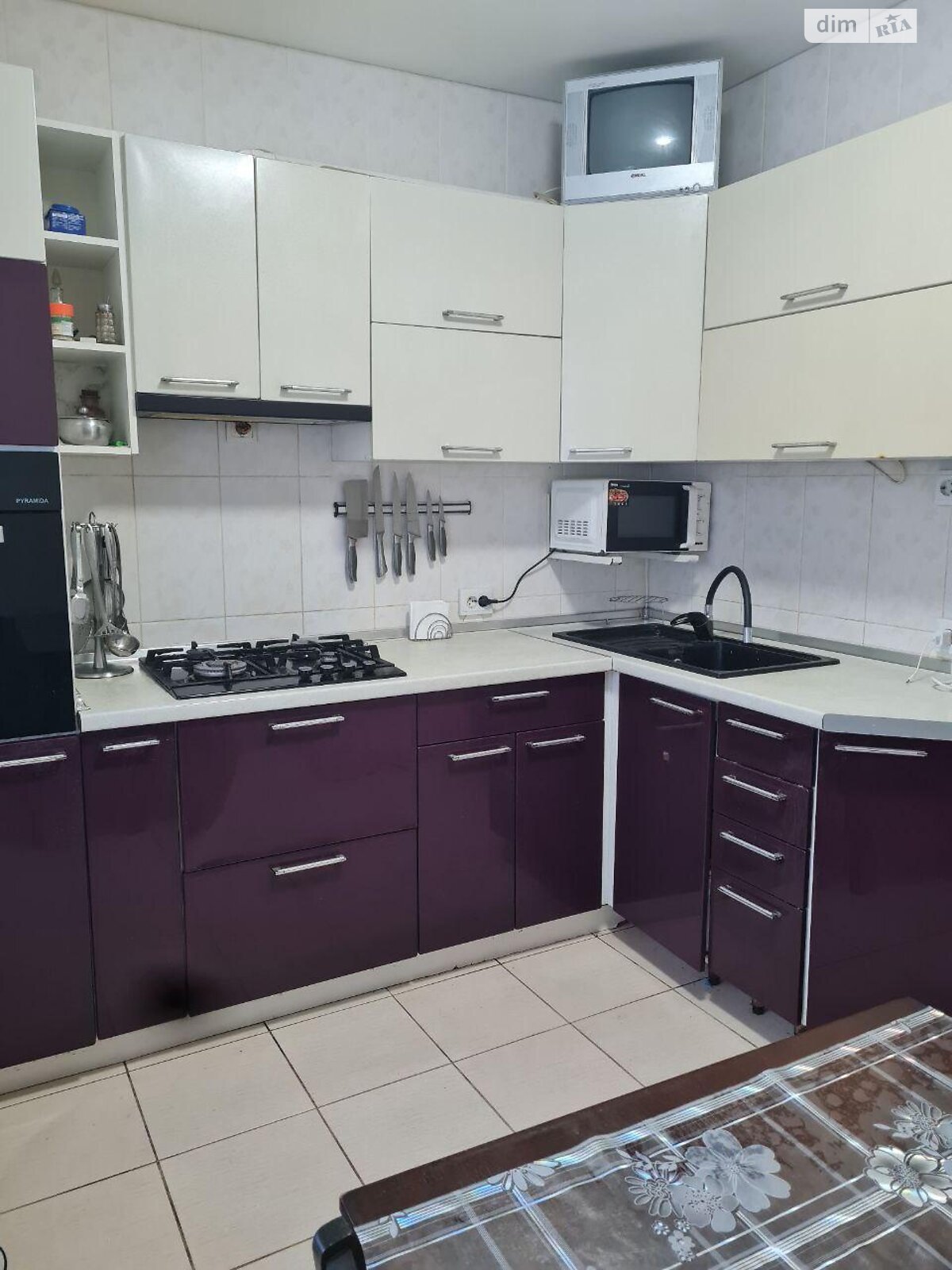 Продаж трикімнатної квартири в Борисполі, на вул. Прорізна 2, район Бориспіль фото 1 Продаж трикімнатної квартири в Борисполі, на вул. Прорізна 2, район Бориспіль фото 1