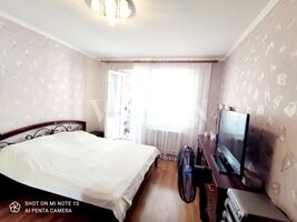 Продажа трехкомнатной квартиры в Борисполе, на ул. Владимира Момота 40, район Борисполь фото 2
