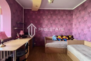 Продажа трехкомнатной квартиры в Борисполе, на ул. Головатого 8, фото 2