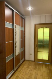 Продажа трехкомнатной квартиры в Бородянке, на ул. Ветеранов 3, кв. 15, район Бородянка фото 2